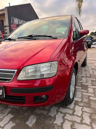 FIAT IDEA 1.8 MPI HLX 8V FLEX 4P MANUAL FIAT IDEA 1.8 MPI HLX 8V FLEX 4P MANUAL